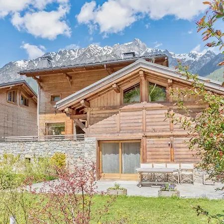 Chalet Joe Au Centre De - Homebooker Chalet Chamonix